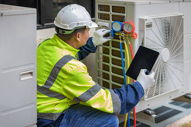 Professional Hvac technician working in Willow Springs, IL